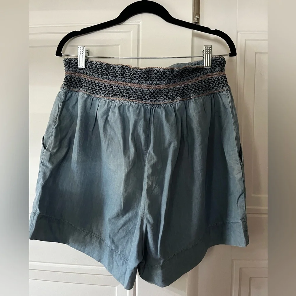 Anthropologie aloha tie front shorts - Picture 6 of 6